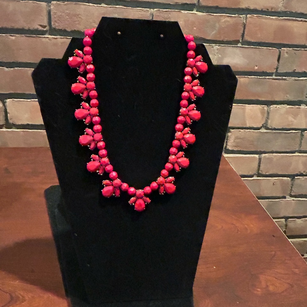 Source Unknown Scarlet Beaded Necklace